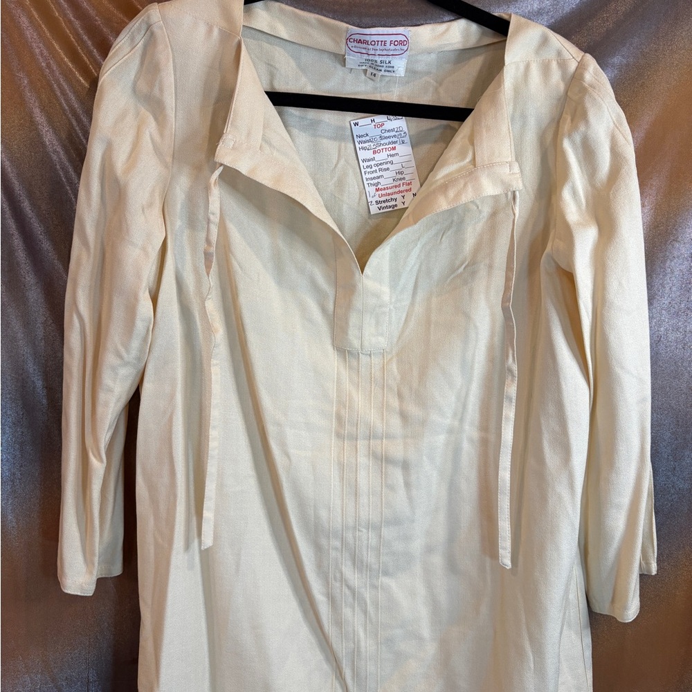 Vintage Cream Women's 100%‎ Silk dress. Made in Hong Kong 500